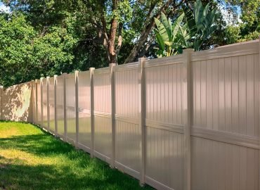 Vinyl Fencing (3)